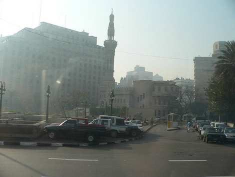 Площадь перед Каирским музеем. Каир, Египет