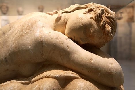 Афинские музеи через призму хулиганства Афины, Греция