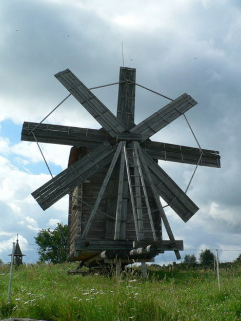 Ветряная мельница из деревни Насоновщина. Петрозаводск, Россия