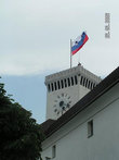 Башня с флагом