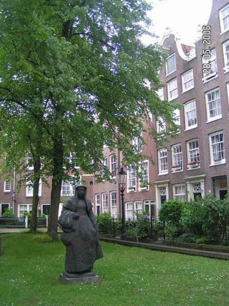 Монастырь Бегинхоф Амстердам, Нидерланды