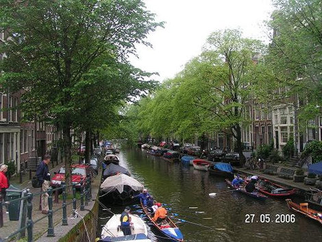 Оживлённое движение Амстердам, Нидерланды