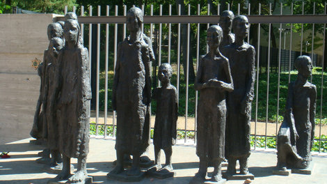 Памятник евреям-жертвам фашизма Берлин, Германия