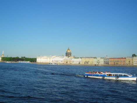 Дворцовая набережная Санкт-Петербург, Россия