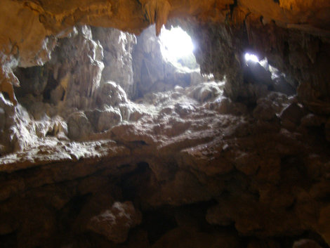 Пещера Доуго Вьетнам