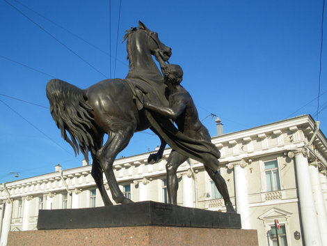 «Покорение коня человеком» Санкт-Петербург, Россия