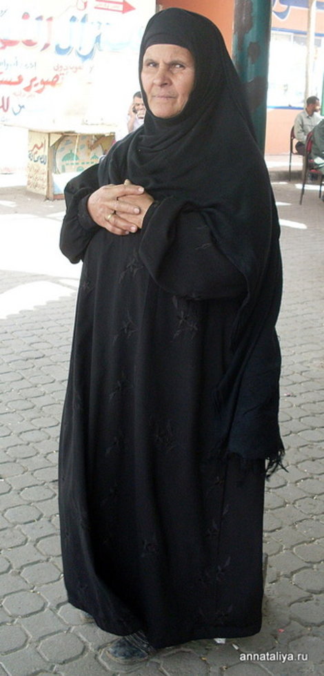 Пожилая женщина из Суэца Египет