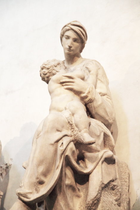 Мадонна с младенцем Микеланджело Флоренция, Италия