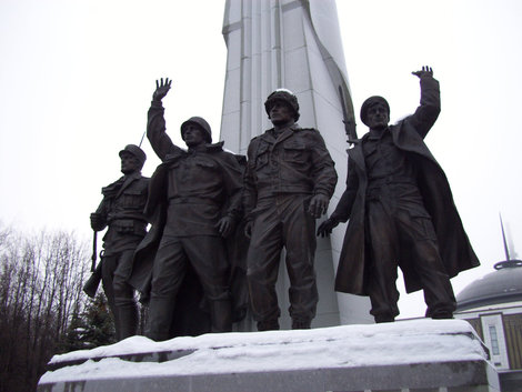 памятник союзникам во 2 мировой войне Москва, Россия