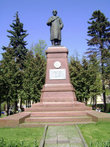 Рыбинск. Памятник В.И.Ленину на Красной площади работы скульптора Х. Аскар-Сарыджи уникален зимним нарядом вождя. Скульптура установлена в 1959 году