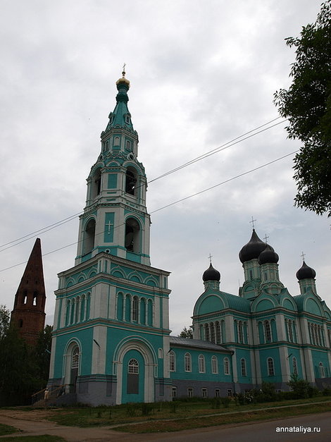 Яранск. Троицкий собор с двумя колокольнями Яранск, Россия