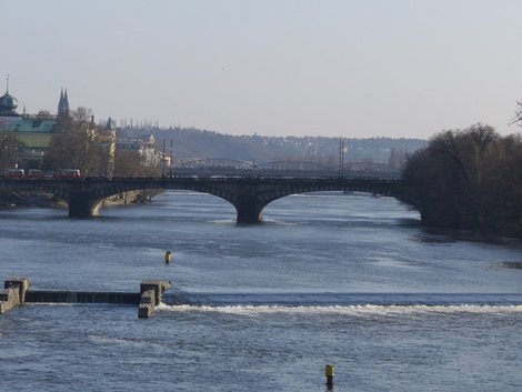Река Влтава с Карлова моста Прага, Чехия
