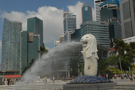 Яркий  день в Сингапуре Сингапур (город-государство)