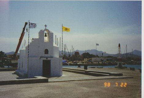портовая часовенка Остров Порос, Греция