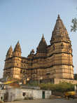 Орчха.
Храм  Чатарбхудж 
(Chaturbhuj Temple
