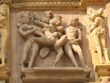 Кхаджурахо.
Эротические рельефы храмов Индия