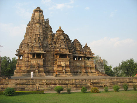 Кхаджурахо.
Храм Вишванатх (Vishwanath Temple) Индия