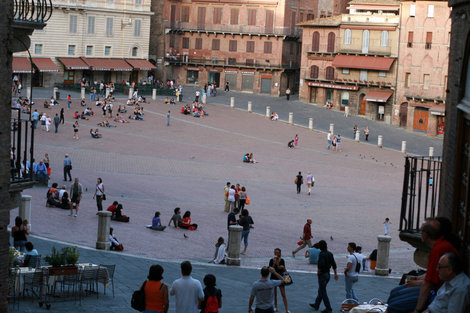 Piazza del Campo Сиена, Италия