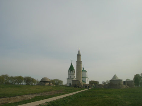Общий вид части памятников древней столицы Волжской Булгарии Болгар, Россия