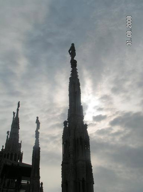 В небеса! Милан, Италия