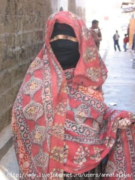 Бабушка в ситаре из Саны Йемен