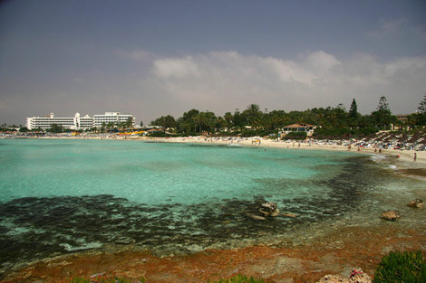 пляж Нисси-Бич Кипр