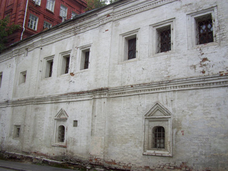 Колпачный пер., палаты Мазепы 16 века, один из самых старых домов в Москве Москва, Россия