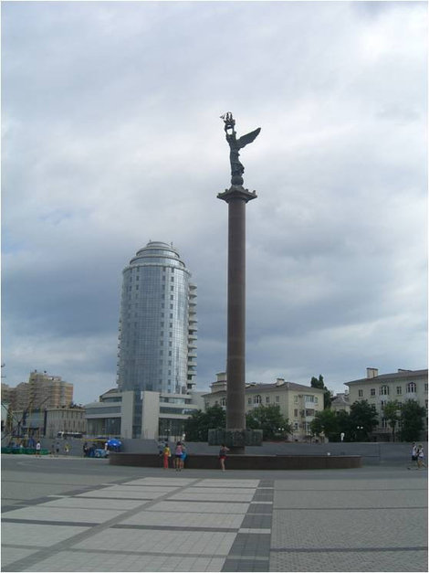 На площади Новороссийск, Россия