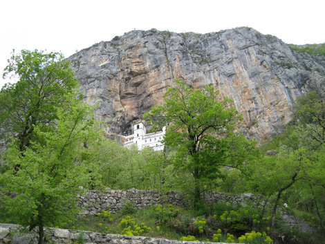 А вот и сам монастырь Острог монастырь Острог, Черногория