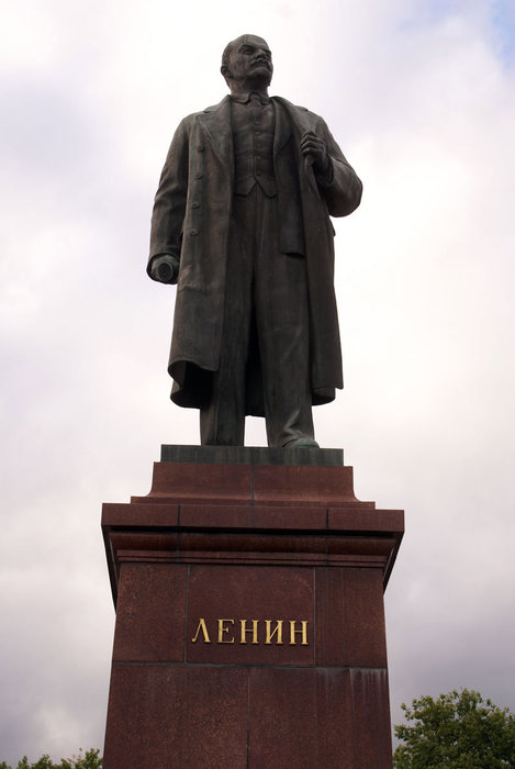 Памятник В.И. Ленину в Ялте Республика Крым, Россия