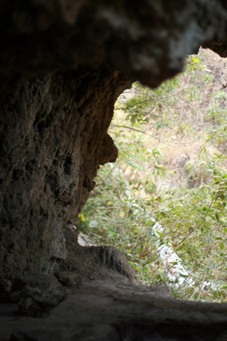 водопад и пещера Ришикеш, Индия