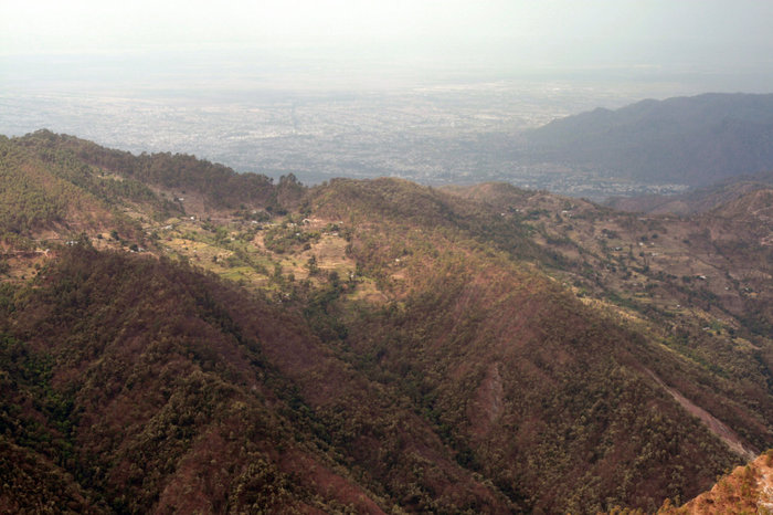 вид с вершины Халдвани, Индия