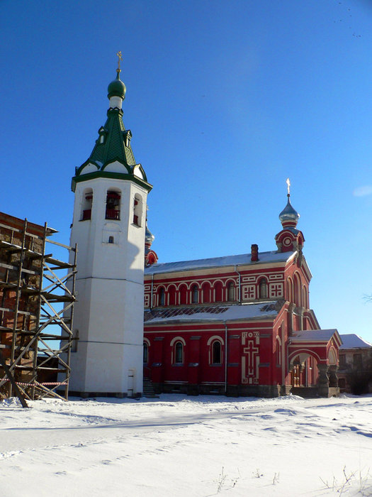 Колокольня и храм Николая Чудотворца Старая Ладога, Россия