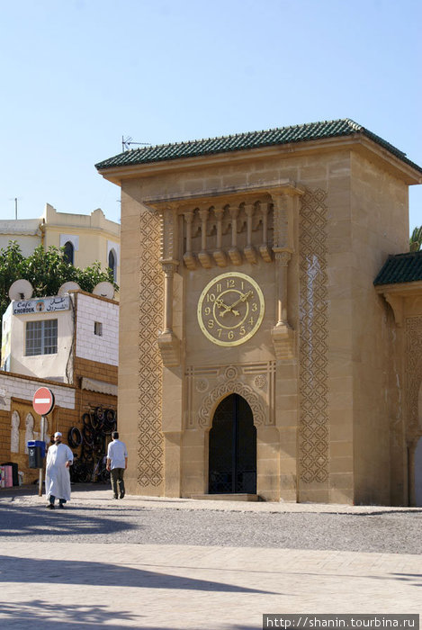 Башня с часами Шефшауэн, Марокко
