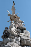 фонтан на Piazza dell’Unità d’Italia