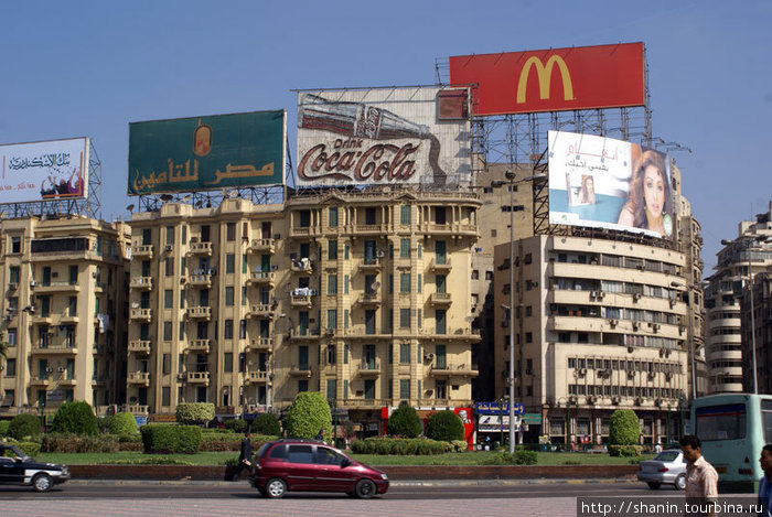 На площади Тахрир — старое и новое Каир, Египет