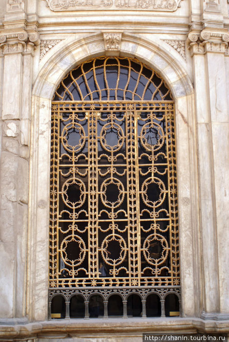 Решетка на окне Каир, Египет