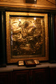 Золотая икона в церкви св. Георгия