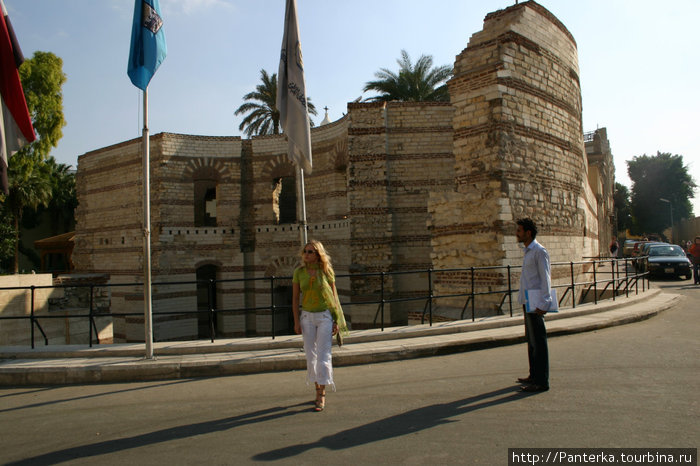 Развалины крепости Вавилон Каир, Египет