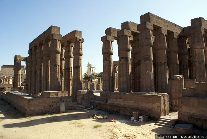 Колонны Луксорского храма Луксор, Египет