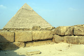 Пирамида Хеопса и руины храма