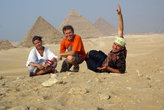 Кругосветчики Мир без виз возле пирамид