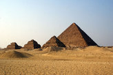 Пирамида и пирамидки