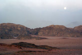 Пустыня Вади-Рум в лунном свете