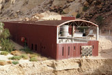 Строится электростанция на берегу Мертвого моря