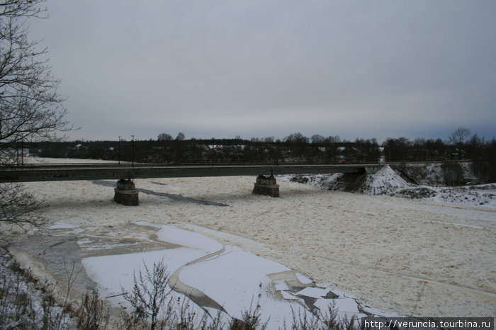Мост через р. Лугу. Кингисепп, Россия