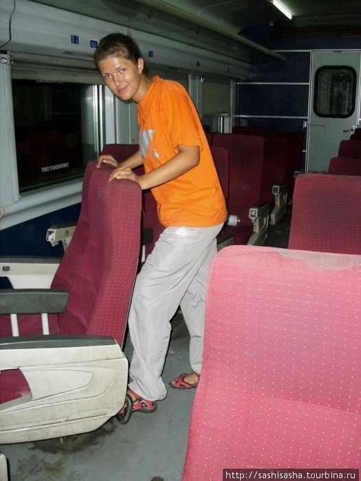 Кресла в египетских поездах можно крутить, как душе угодно Асуан, Египет