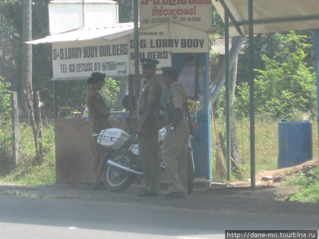 Traffic police Северо-Центральная провинция, Шри-Ланка