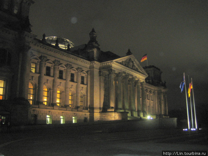 Огни ночного города Берлин, Германия