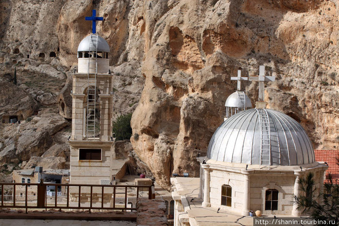 Кресты и купола Маалула, Сирия